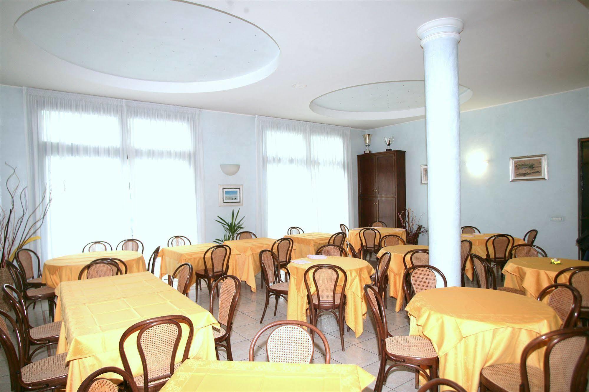 Hotel Garden Viareggio Buitenkant foto